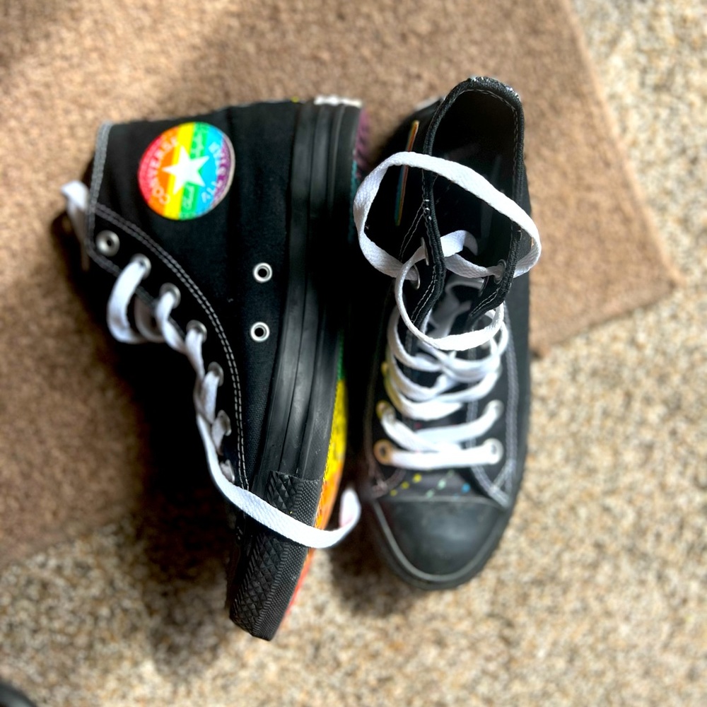 Converse Chunck Taylor high Black line new one use. Black size 6.5